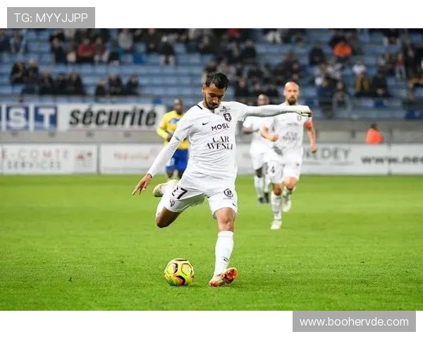 法甲年度最佳进攻球员数据统计与入选标准